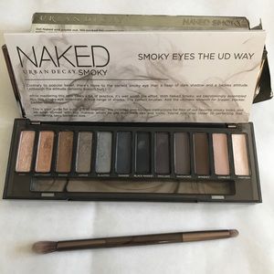 Urban Decay Smoky Palette